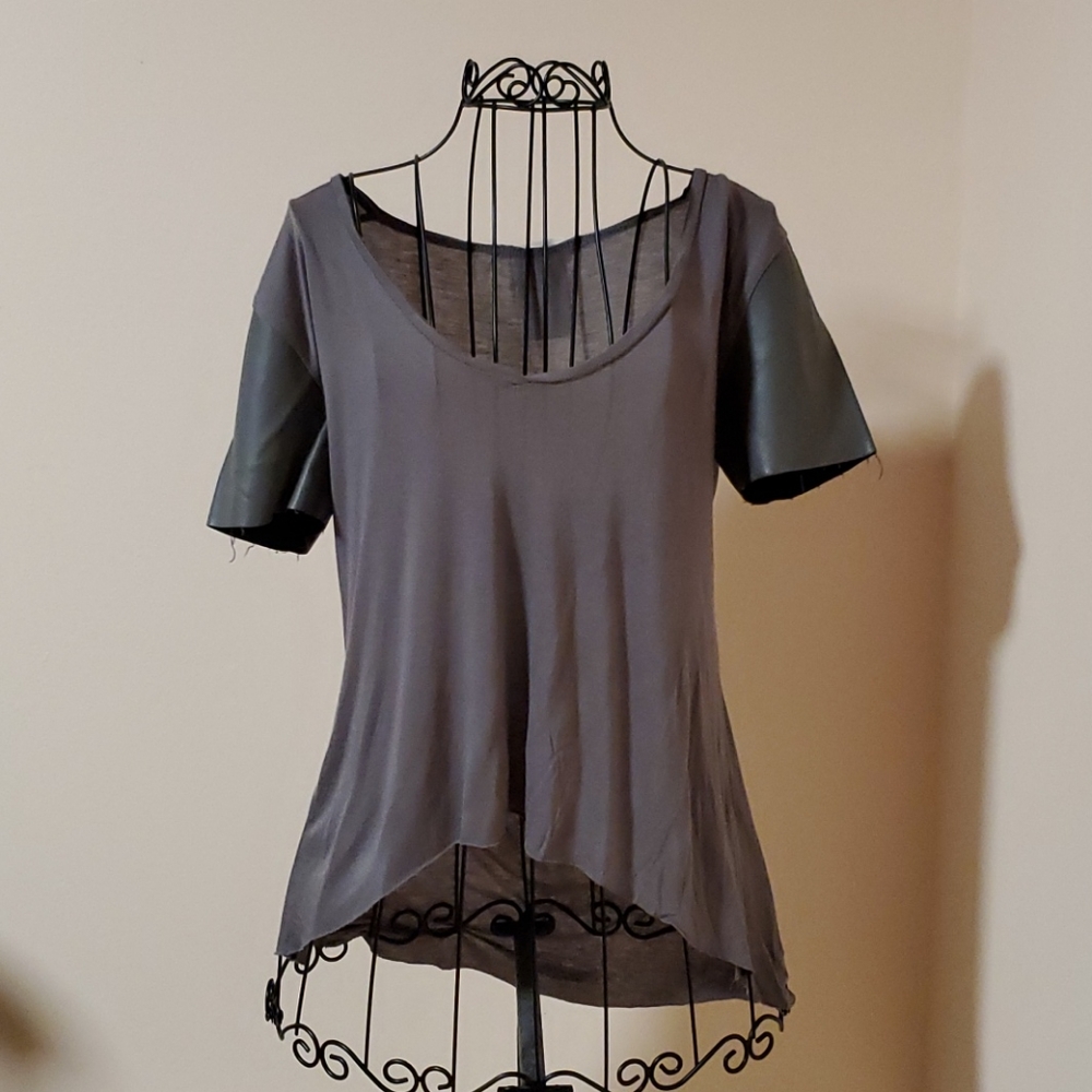 BCBG Generation gray v neck top size S
